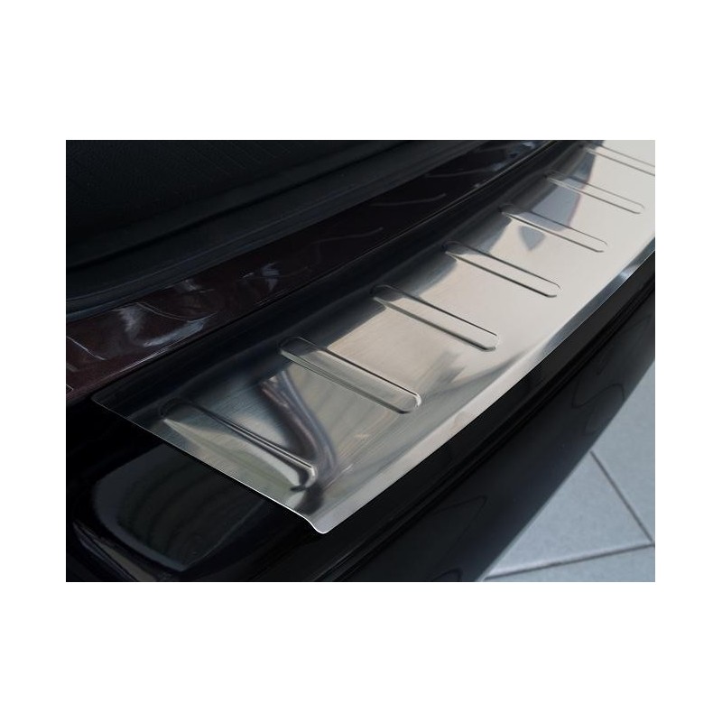 Protection Seuil de Coffre à Rebord INOX 308 BERLINE 5